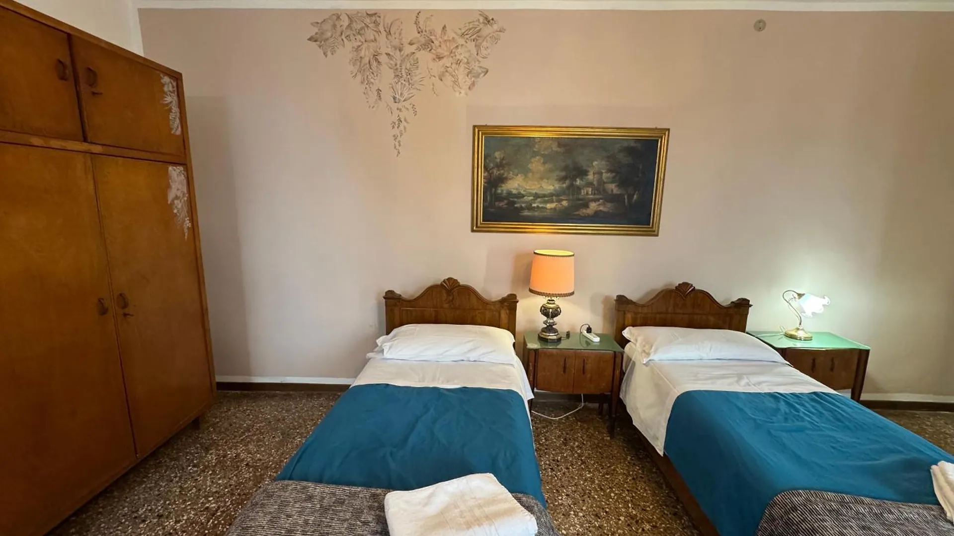 The Upper House Venice Suite Pensionat