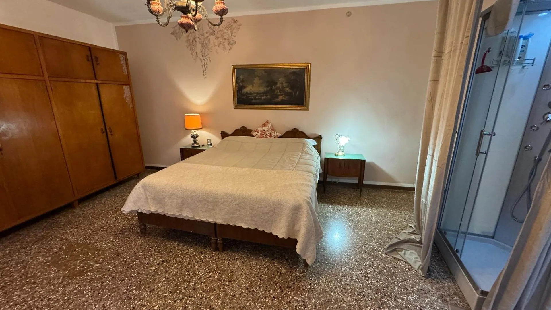 The Upper House Venice Suite Guest house